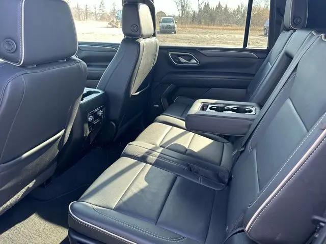 2024 GMC Yukon XL 4WD SLT