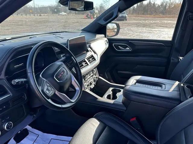 2024 GMC Yukon XL 4WD SLT