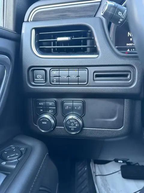 2024 GMC Yukon XL 4WD SLT