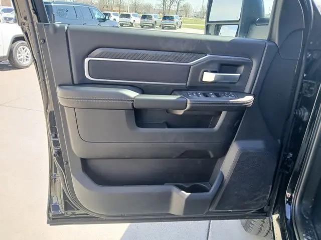 2026 Ram 2500 Big Horn Crew Cab 4x4 6'4" Box