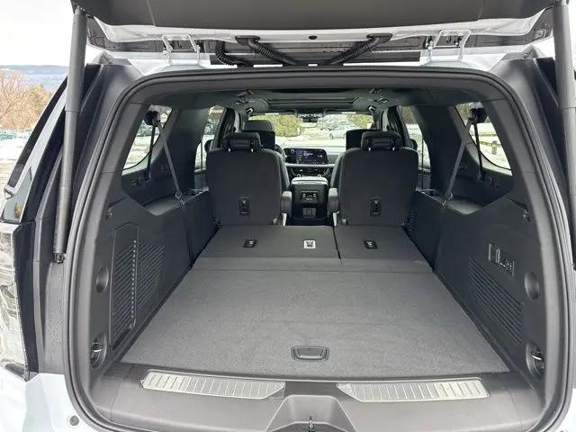 2026 Chevrolet Suburban High Country, 4WD