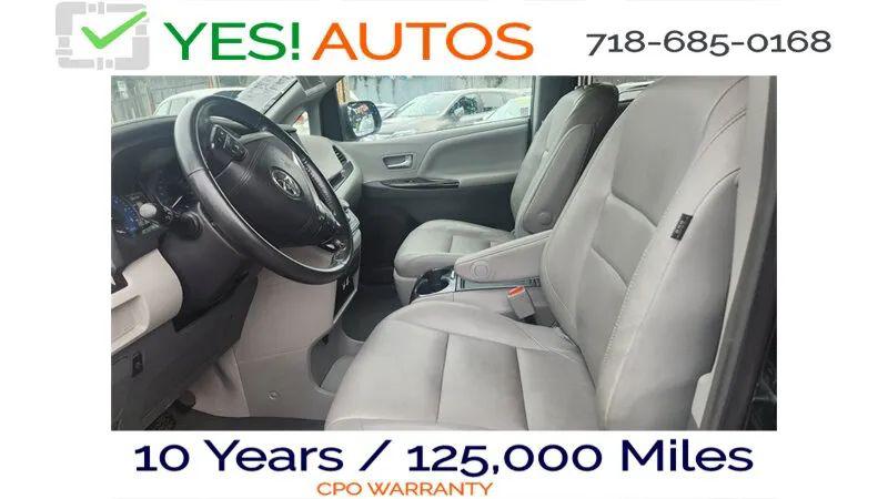 2019 Toyota Sienna XLE 8 Passenger