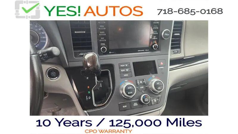 2019 Toyota Sienna XLE 8 Passenger