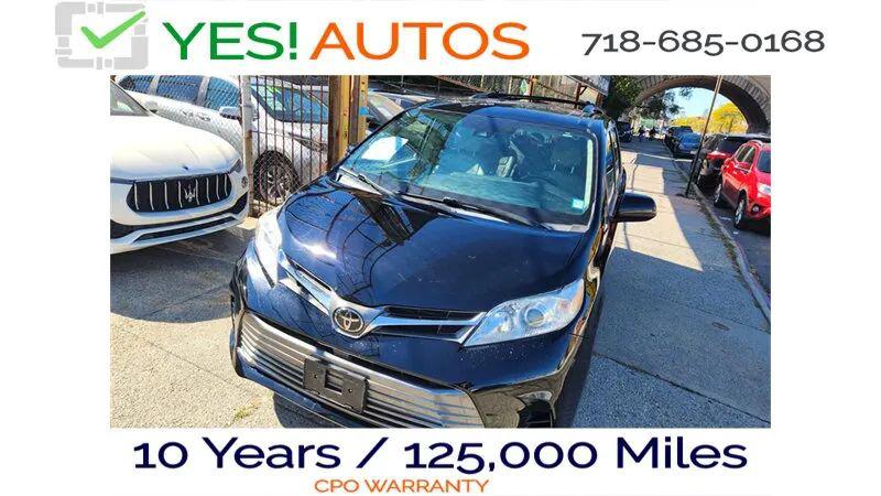 2019 Toyota Sienna XLE 8 Passenger