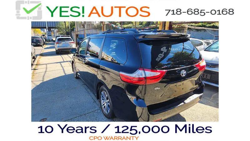 2019 Toyota Sienna XLE 8 Passenger