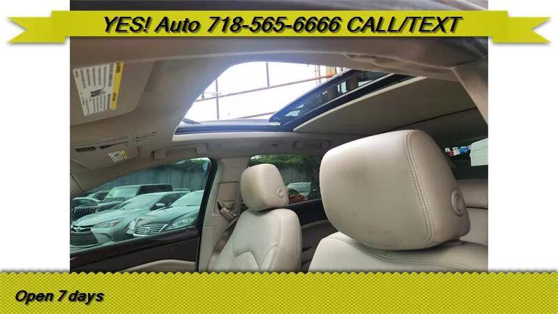 2012 Cadillac SRX Luxury Collection
