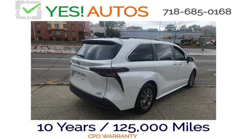 2023 Toyota Sienna XLE