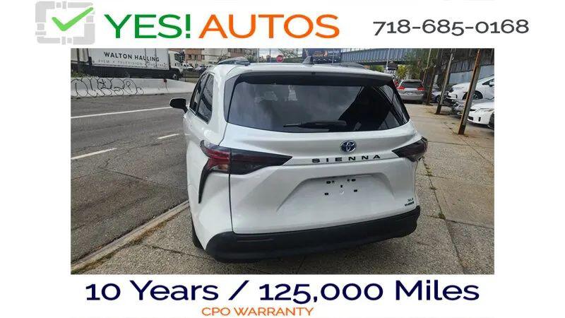 2023 Toyota Sienna XLE