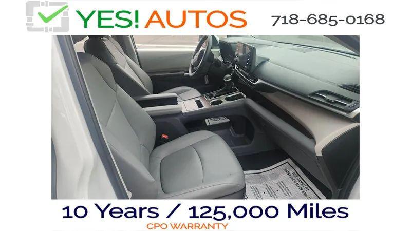 2023 Toyota Sienna XLE
