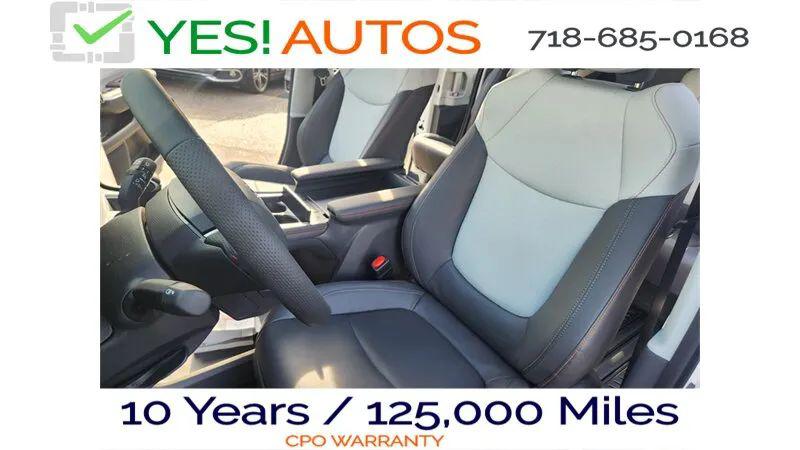 2024 Toyota Sienna XSE