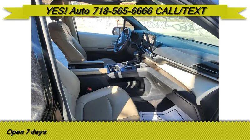 2022 Toyota Sienna XLE