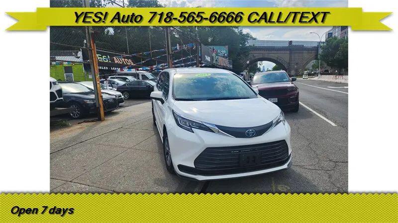 2021 Toyota Sienna LE for sale in Elmhurst, NY