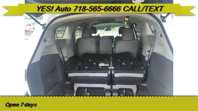 2021 Toyota Sienna LE