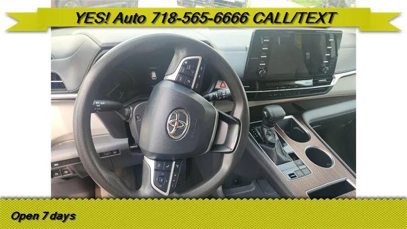 2021 Toyota Sienna LE