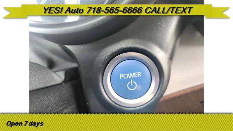 2021 Toyota Sienna LE