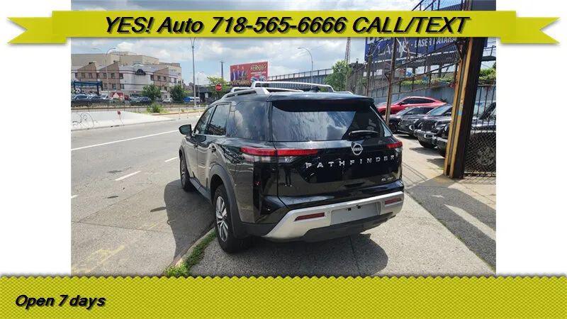 2023 Nissan Pathfinder SL 4WD
