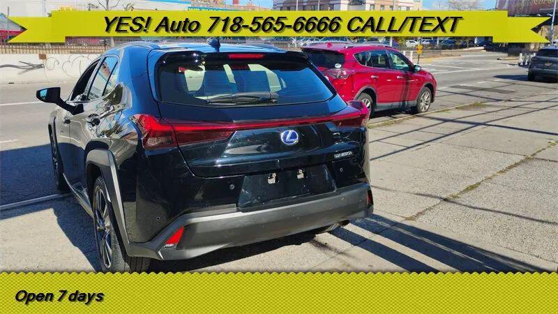 2021 Lexus UX 250h 250h
