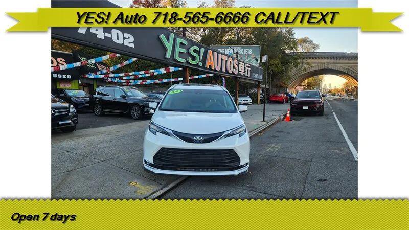 2023 Toyota Sienna XLE