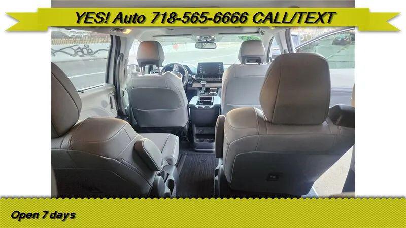 2023 Toyota Sienna XLE