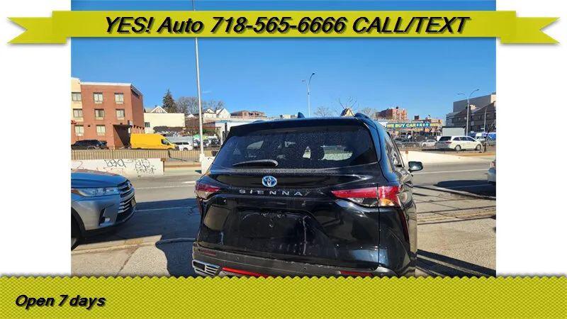 2021 Toyota Sienna LE