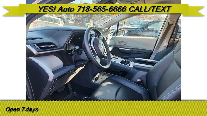 2021 Toyota Sienna LE