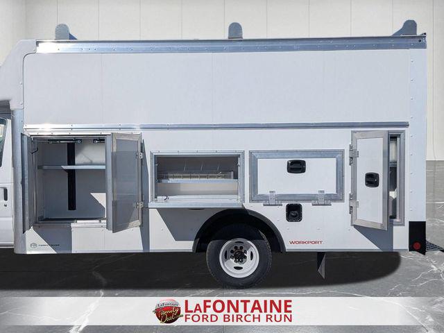 2026 Ford E-450 Cutaway Base