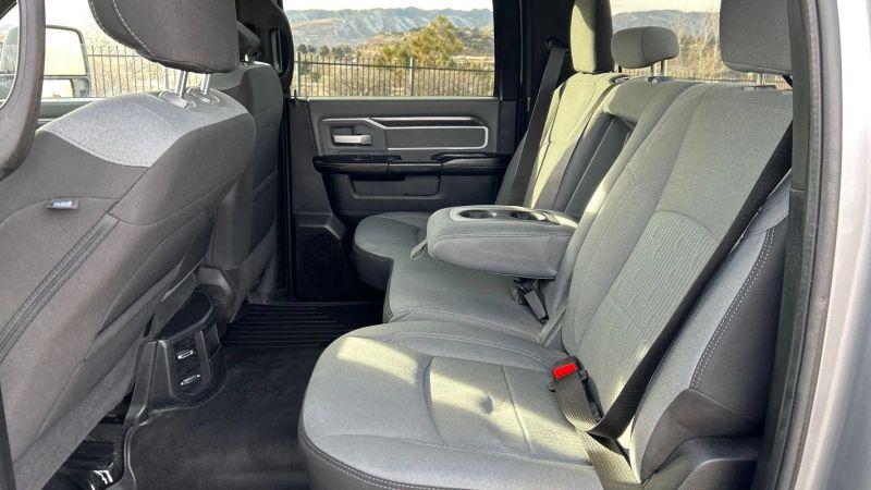2023 Ram 2500 Big Horn Crew Cab 4x4 8' Box