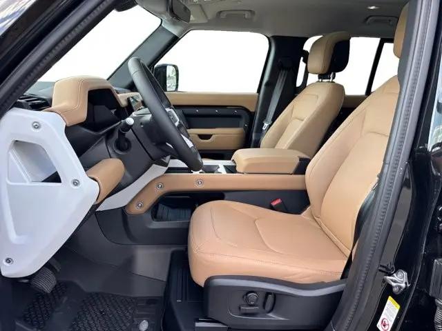 2025 Land Rover Defender 110 P400 S