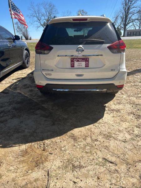 2020 Nissan Rogue SV FWD