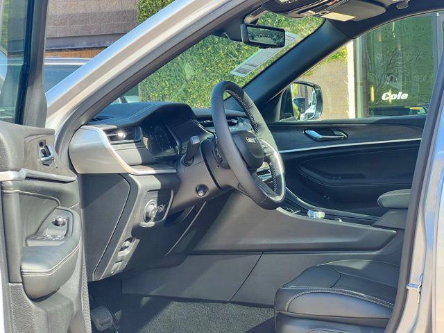 2026 Jeep Grand Cherokee Limited Reserve 4x4