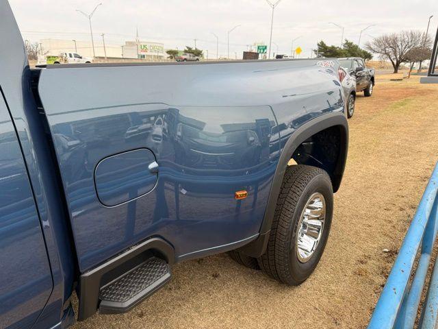 2026 Chevrolet Silverado 3500HD Crew Cab, Long Bed, LT Dual Rear Wheel, RWD