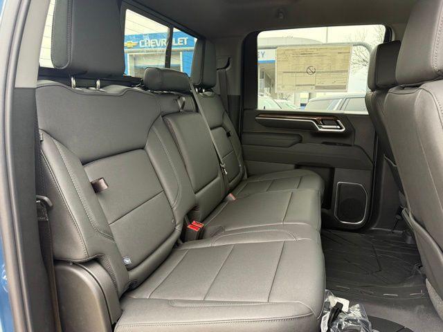 2026 Chevrolet Silverado 3500HD Crew Cab, Long Bed, LT Dual Rear Wheel, RWD