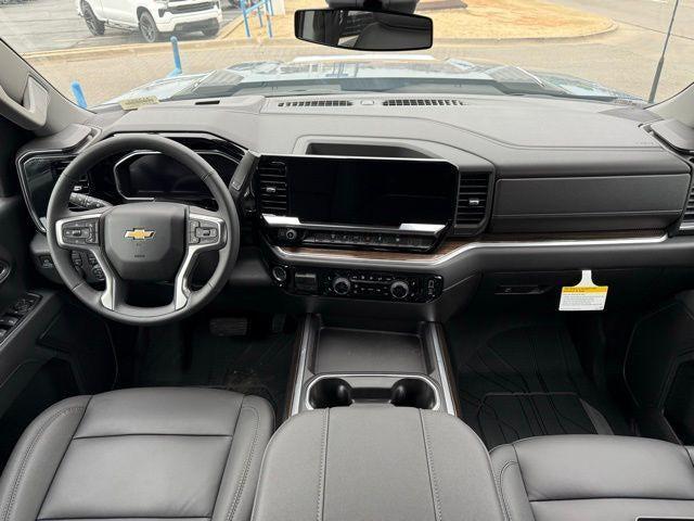 2026 Chevrolet Silverado 3500HD Crew Cab, Long Bed, LT Dual Rear Wheel, RWD