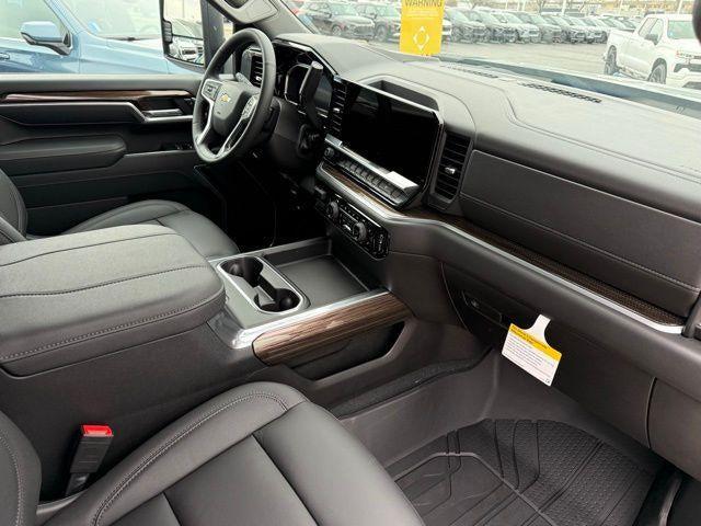 2026 Chevrolet Silverado 3500HD Crew Cab, Long Bed, LT Dual Rear Wheel, RWD