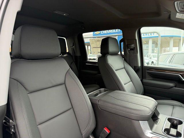 2026 Chevrolet Silverado 3500HD Crew Cab, Long Bed, LT Dual Rear Wheel, RWD