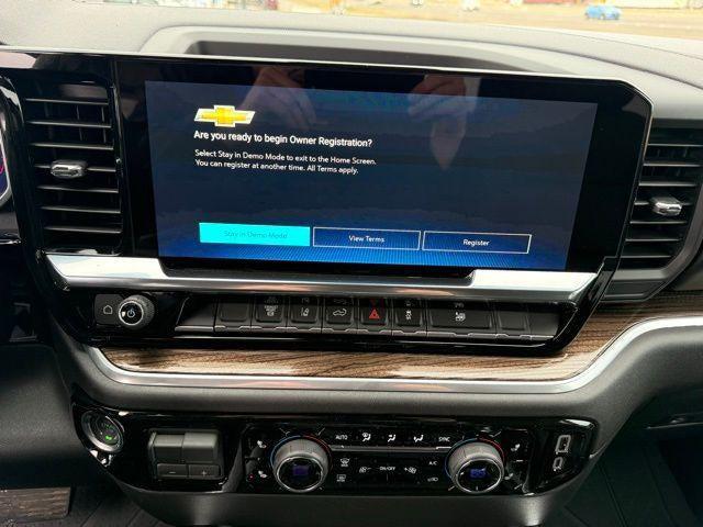 2026 Chevrolet Silverado 3500HD Crew Cab, Long Bed, LT Dual Rear Wheel, RWD