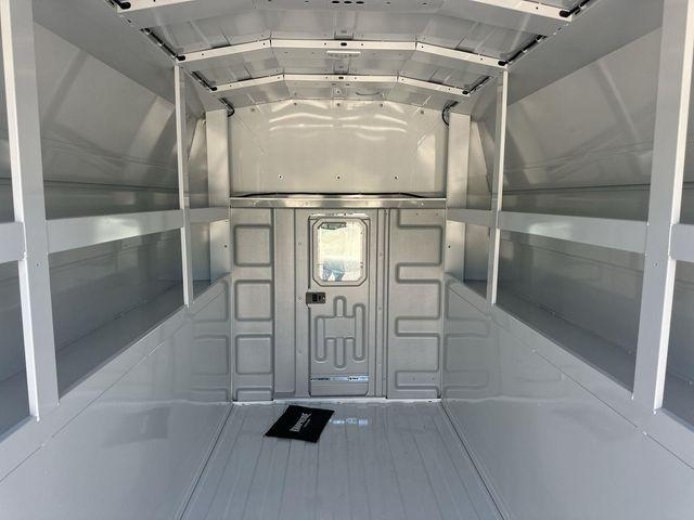 2025 GMC Savana Cutaway Work Van