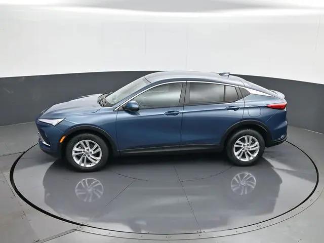 2026 Buick NV Preferred FWD
