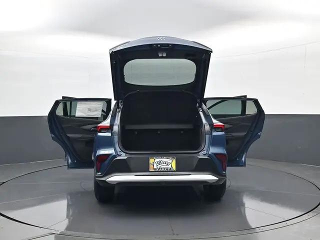 2026 Buick NV Preferred FWD