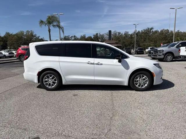 2026 Chrysler Voyager LX