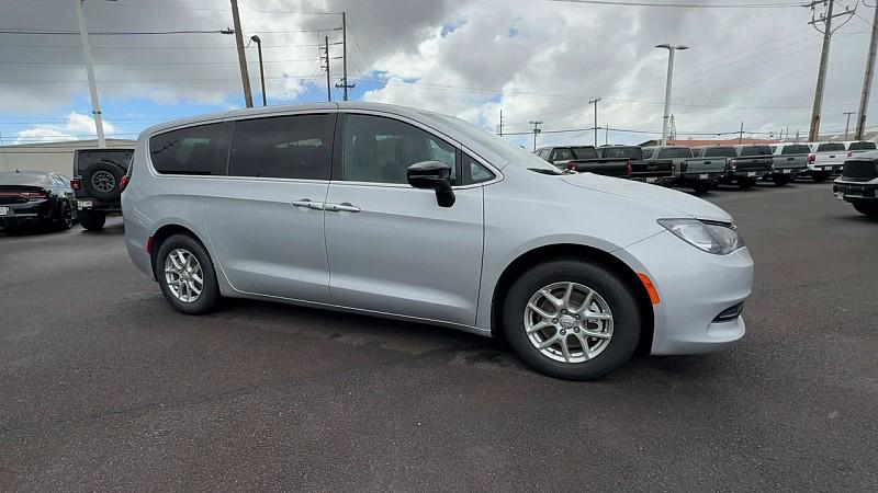 2026 Chrysler Voyager VOYAGER LX