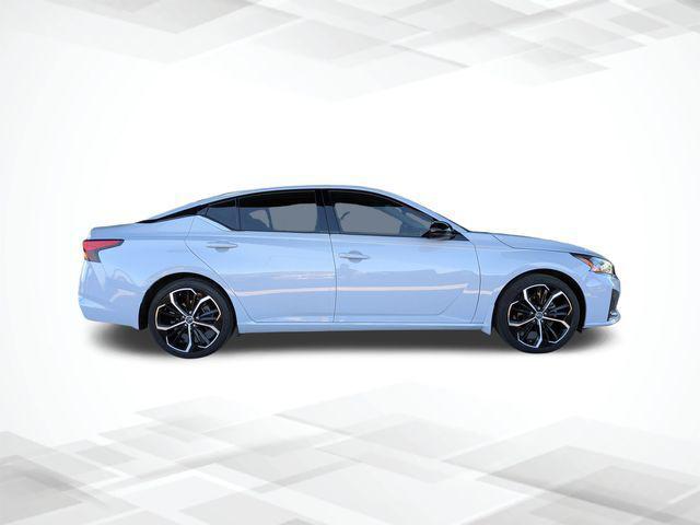 2023 Nissan Altima SR FWD 2023 Nissan Altima SR FWD