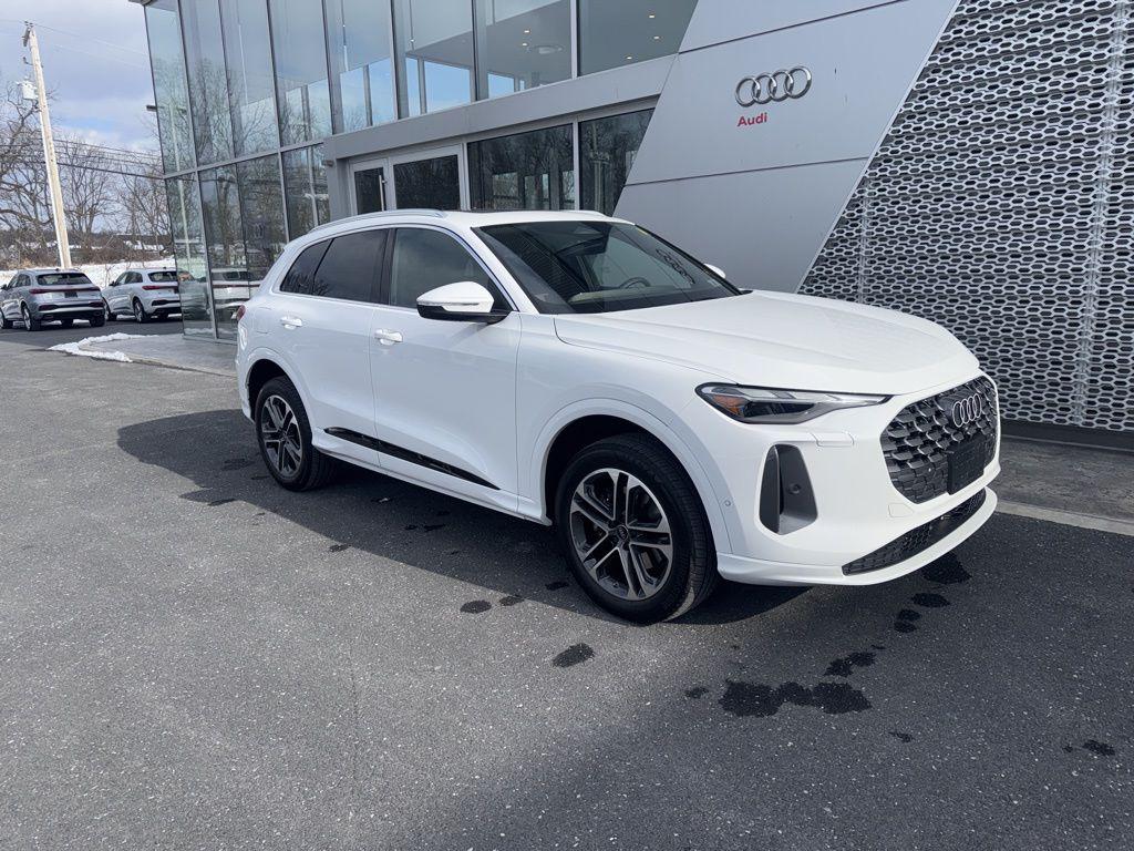 White 2025 Audi Q5 SUV / Crossover All-Wheel Drive 7-Speed Automatic