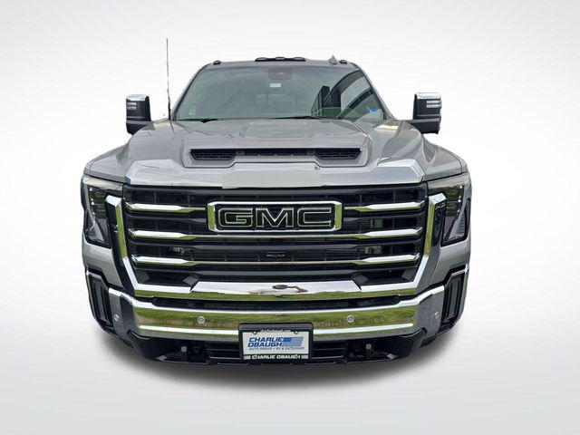 2026 GMC Sierra 2500HD Crew Cab, Standard Bed, SLT, 4WD