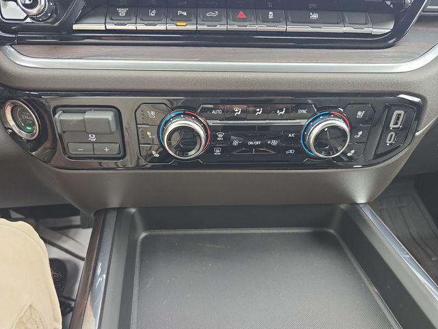 2026 GMC Sierra 2500HD Crew Cab, Standard Bed, SLT, 4WD