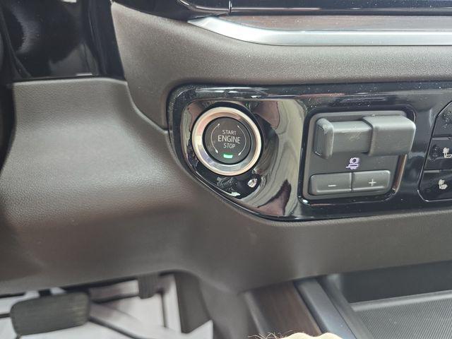 2026 GMC Sierra 2500HD Crew Cab, Standard Bed, SLT, 4WD