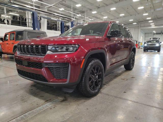 2026 Jeep Grand Cherokee Altitude 4x4 for sale in Sandusky, OH