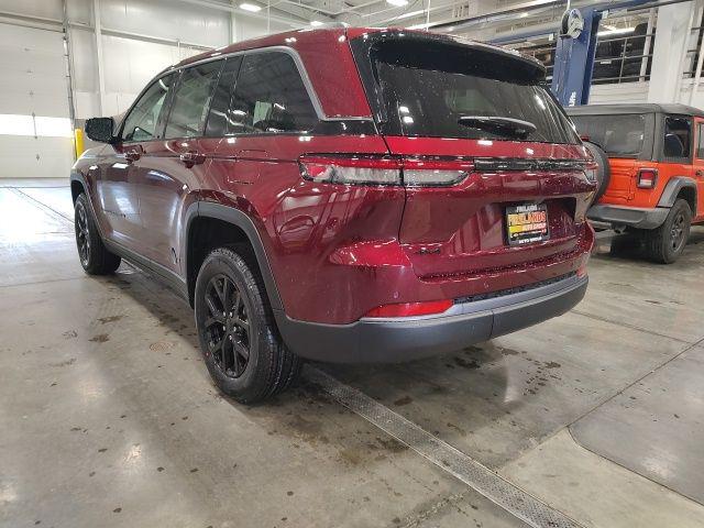 2026 Jeep Grand Cherokee Altitude 4x4