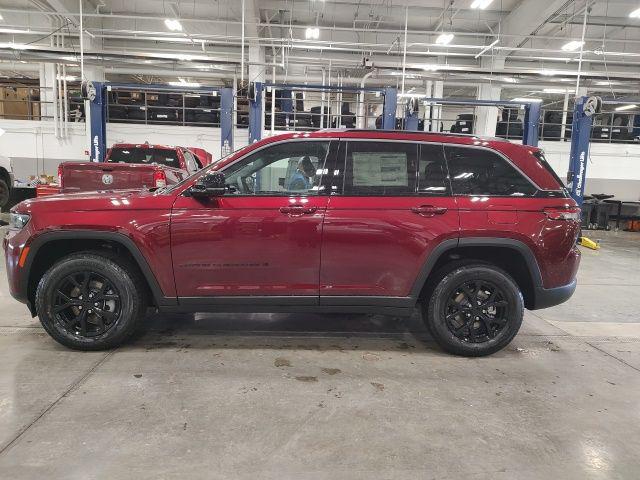 2026 Jeep Grand Cherokee Altitude 4x4