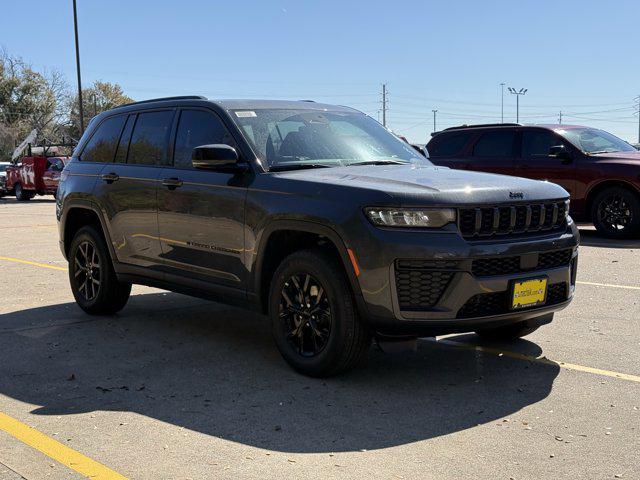 2026 Jeep Grand Cherokee Altitude 4x2